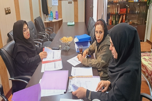 ییی 